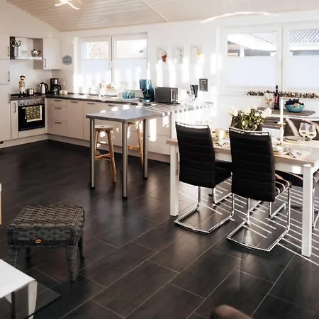 Holiday home Regenbogen -